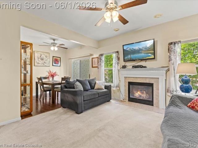Condo for sale in Waterford, Michigan