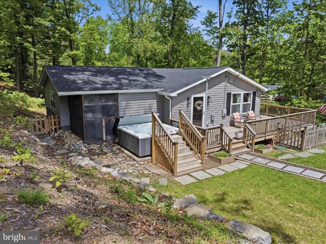 House for sale in Hedgesville, West Virginia