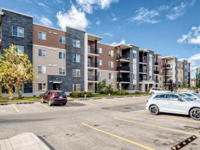 Condo for sale in Heritage Point, Edmonton