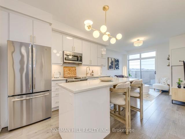 Condo for sale in Toronto, Golden Horseshoe