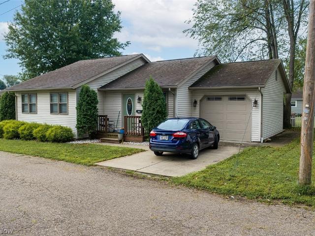 House for sale in New Philadelphia, Ohio
