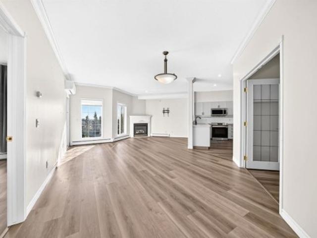 Condo for sale in Country Hills, Calgary