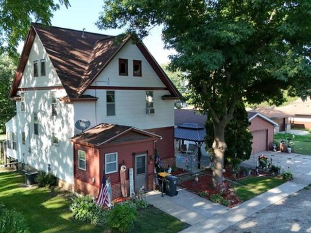 House for sale in West Concord, Minnesota