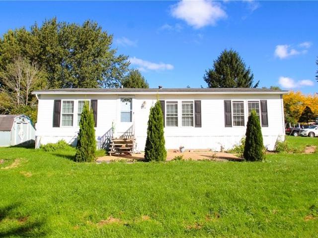 House for sale in Hidden Creek Mobile Home Park, Town of Hamlin