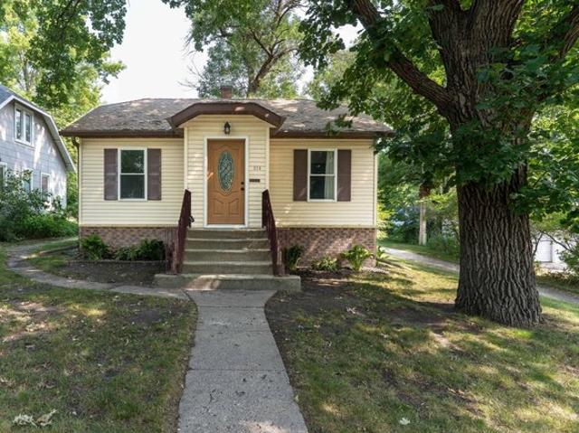 House for sale in Fergus Falls, Minnesota