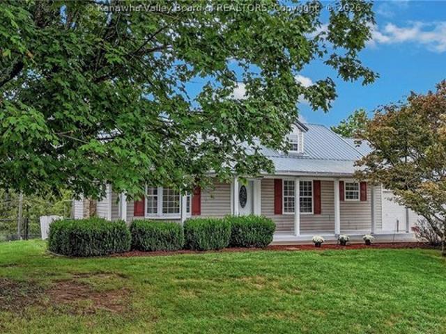House for sale in Cottageville, West Virginia
