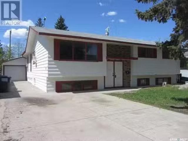 House for sale in Saskatoon, Saskatchewan