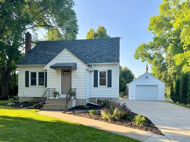 House for sale in Renville, Minnesota