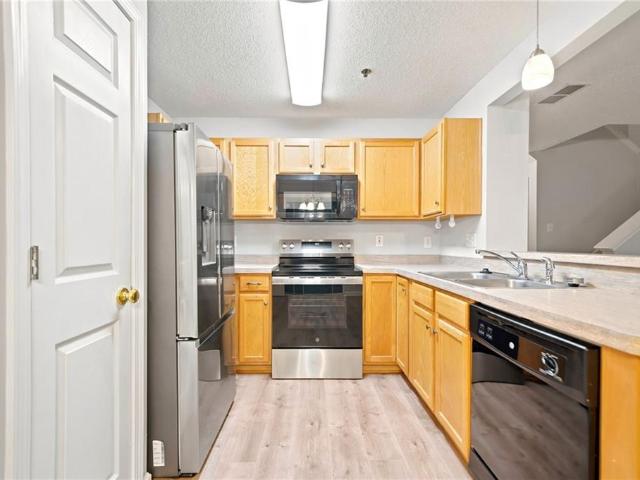 Townhouse for sale in Canton, Georgia