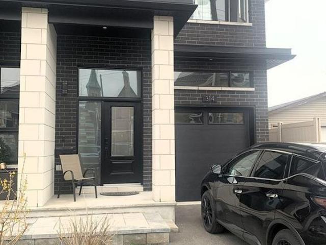 Townhouse for rent in Mulhurst Bay, Ontario