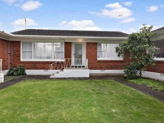 Apartment for rent in Mount Wellington, Oroua County