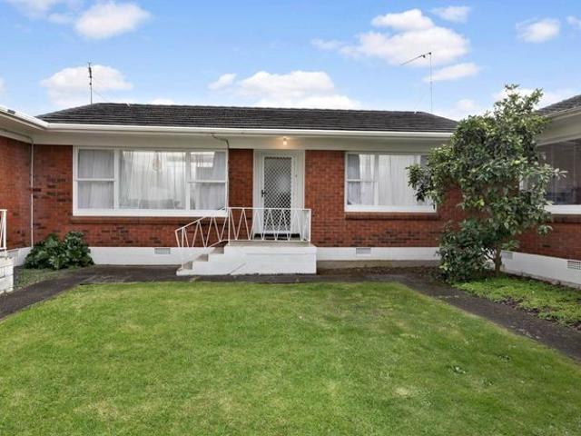 Apartment for rent in Mount Wellington, Oroua County