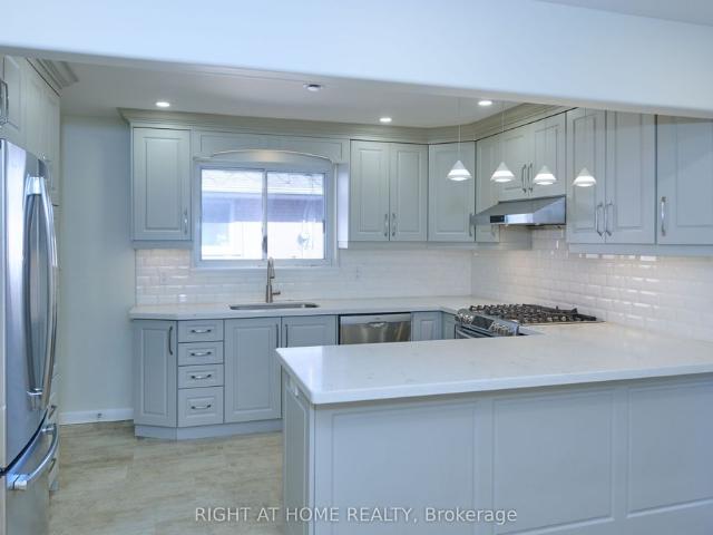 House for rent in Willowdale, Toronto