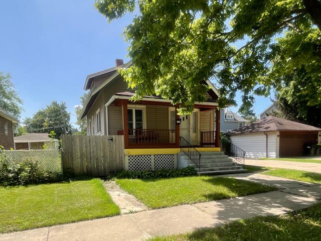 House for sale in La Grange, Illinois