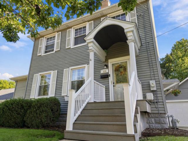 House for sale in Dixon, Lee County