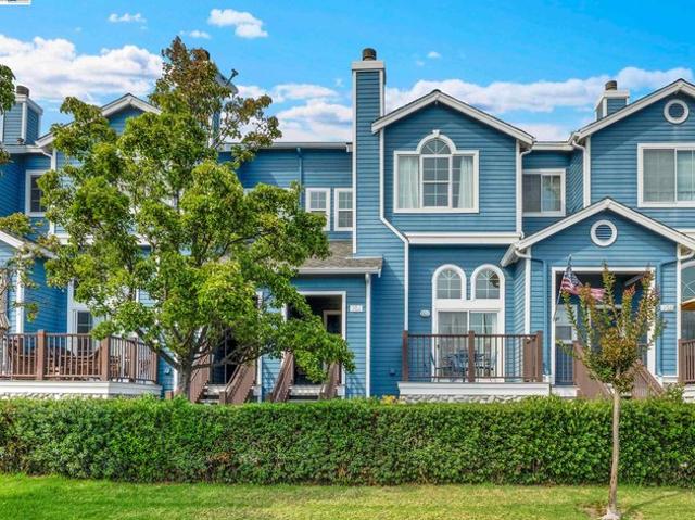 Condo for sale in Solano, California