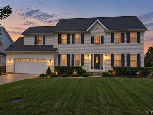 House for sale in Bowmansville, New York