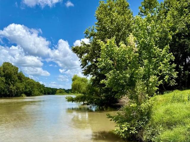Land for sale in Smithville, Texas