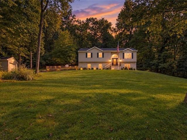 House for sale in Evans City, Pennsylvania