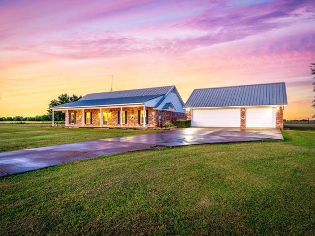 House for sale in Lorena, Texas