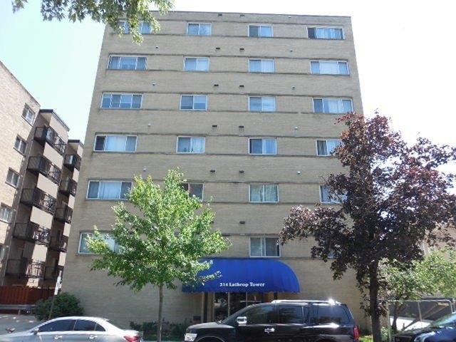 Condo for sale in Forest Park, Illinois