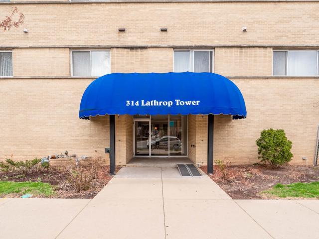 Condo for sale in Forest Park, Illinois