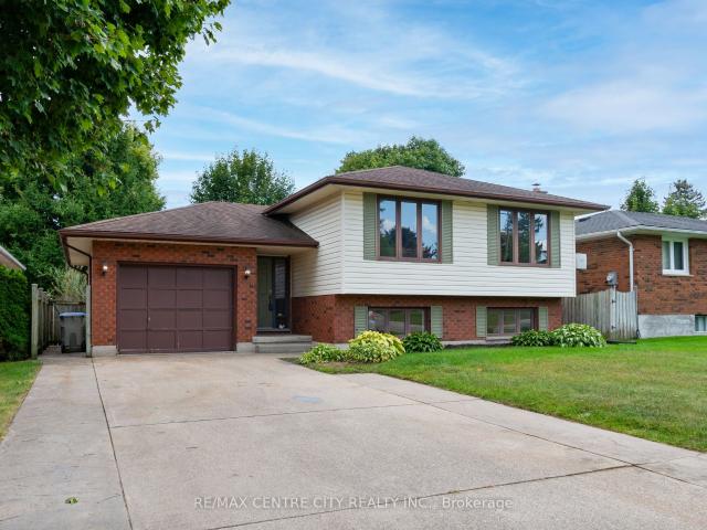 House for sale in Strathroy-caradoc, Ontario