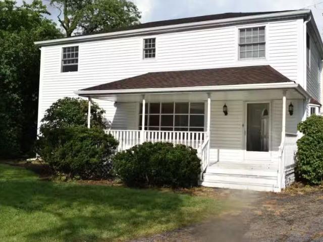 House for rent in Elmhurst