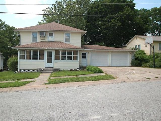 House for sale in Clarinda, Iowa