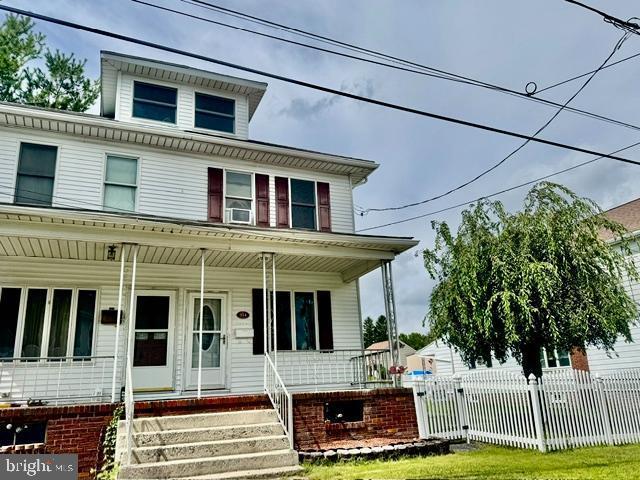 Townhouse for sale in Frackville, Pennsylvania