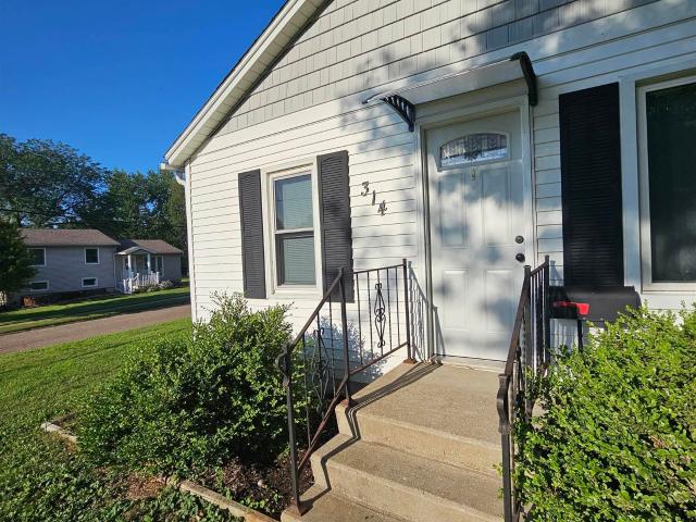 House for sale in New London, Iowa