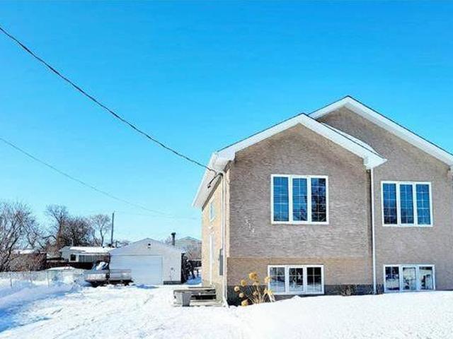 House for sale in Selkirk, Manitoba