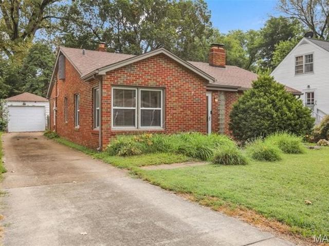 House for sale in Collinsville, Madison County