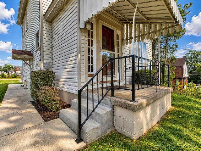 House for sale in Rosslyn Heights, Carnegie