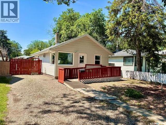House for sale in Coronation Park, Regina