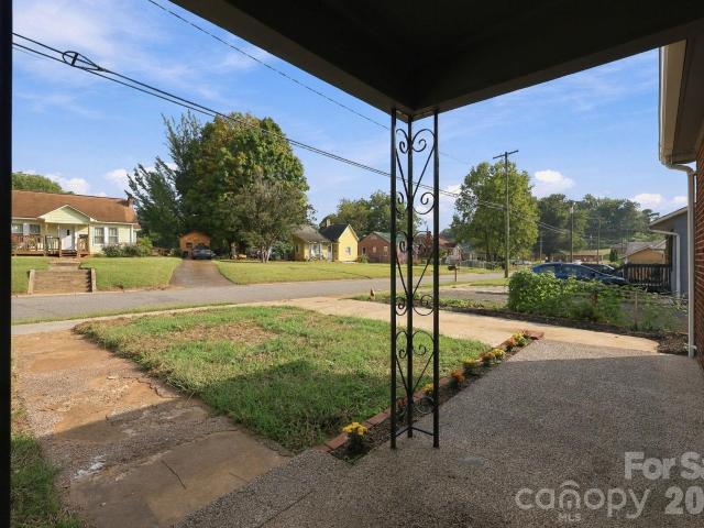 House for sale in Morganton, Burke County