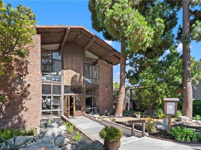 Condo for sale in Canoga Park, California