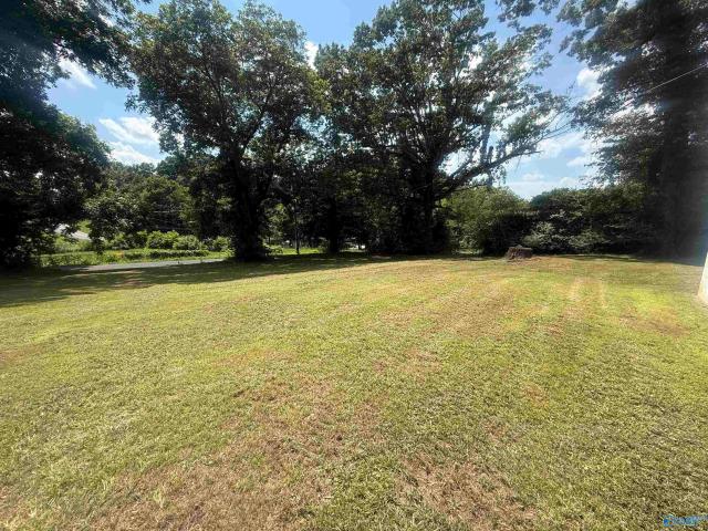 House for sale in Guntersville, Alabama