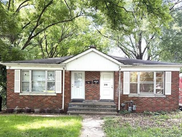 House for sale in Belleville, Saint Clair County