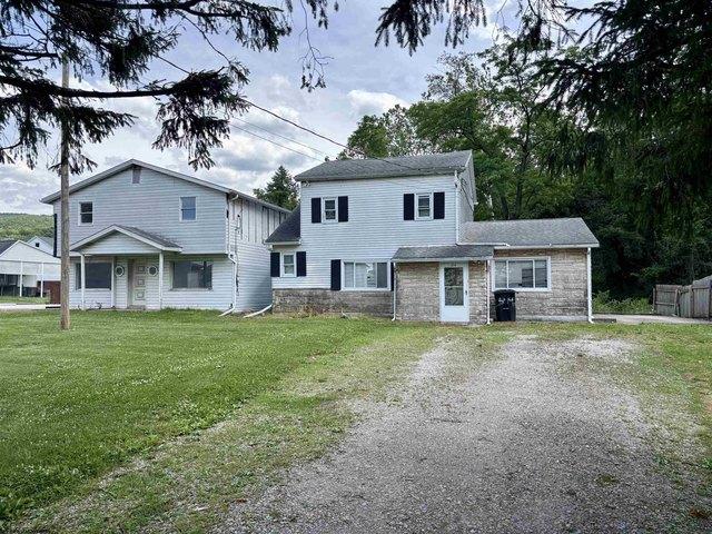 House for sale in Farmington, Pennsylvania