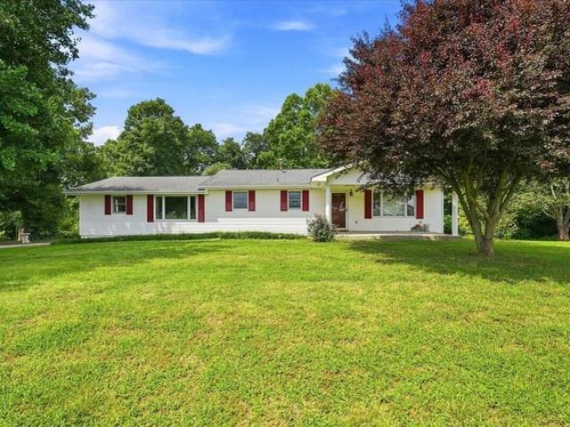 House for sale in Fredonia, Kentucky