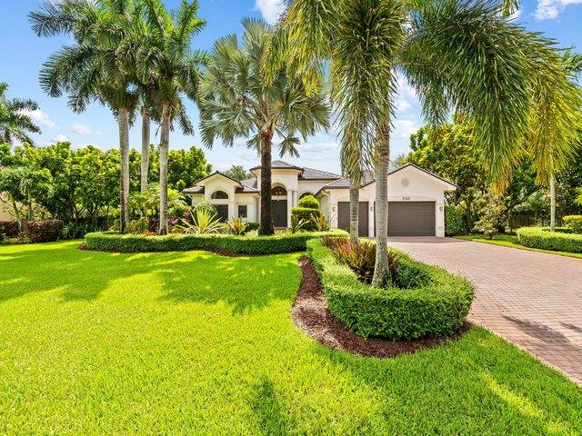 House for sale in Davie, Florida