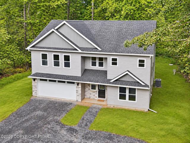 House for sale in Pocono Farms, Coolbaugh Township