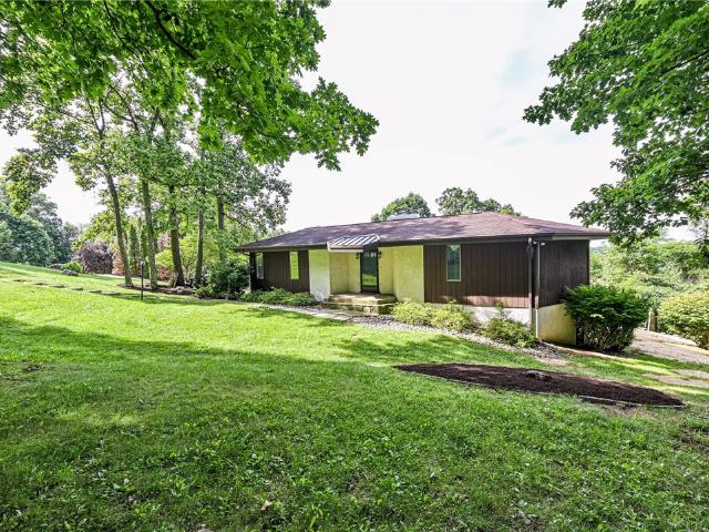 House for sale in Hostetter, Pennsylvania