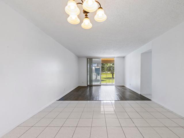 Condo for rent in Davie