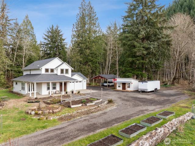 House for sale in Enumclaw, Washington