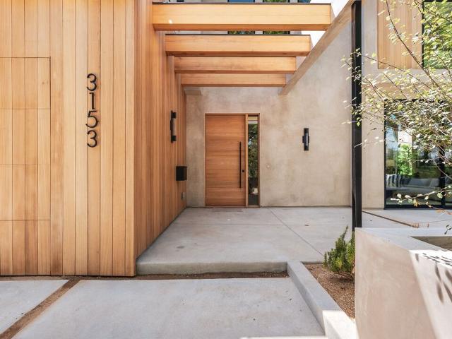 House for sale in Canoga Park, California