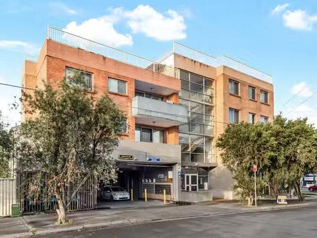 Apartment for rent in Guildford
