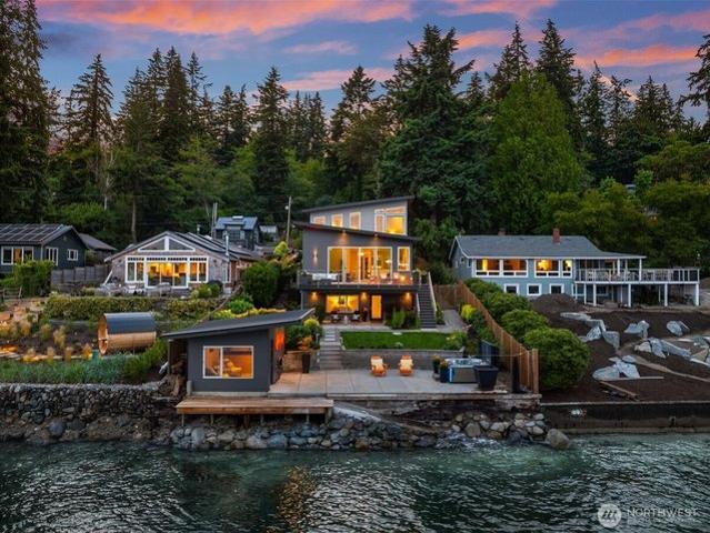 House for sale in Bainbridge Island, Washington
