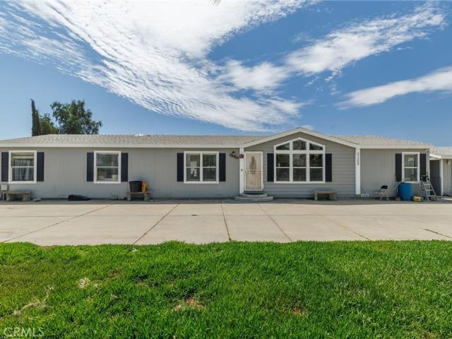 House for sale in Nuevo, California